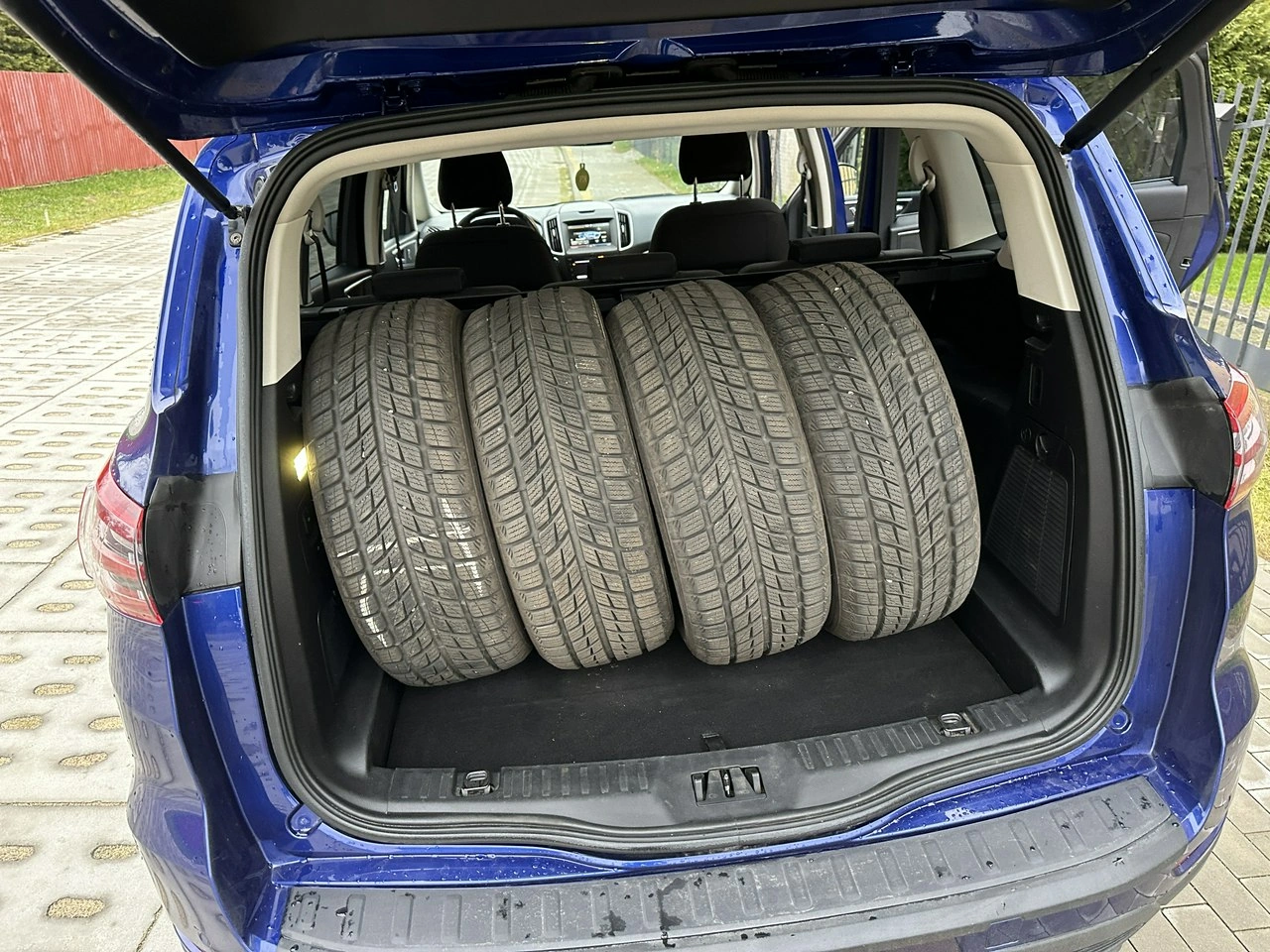 Ford S-Max - Zdjęcie 17