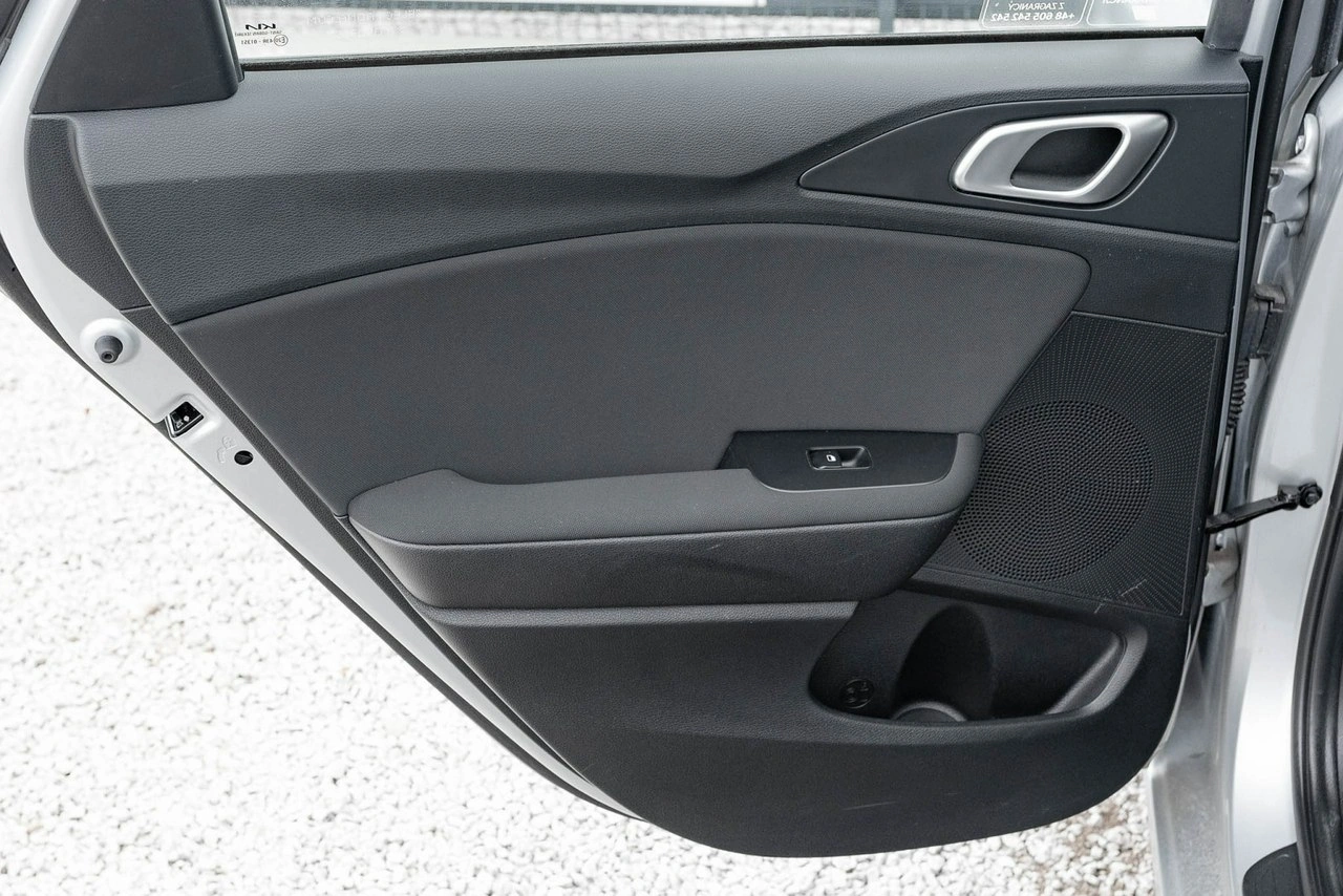 Kia Ceed - Zdjęcie 18