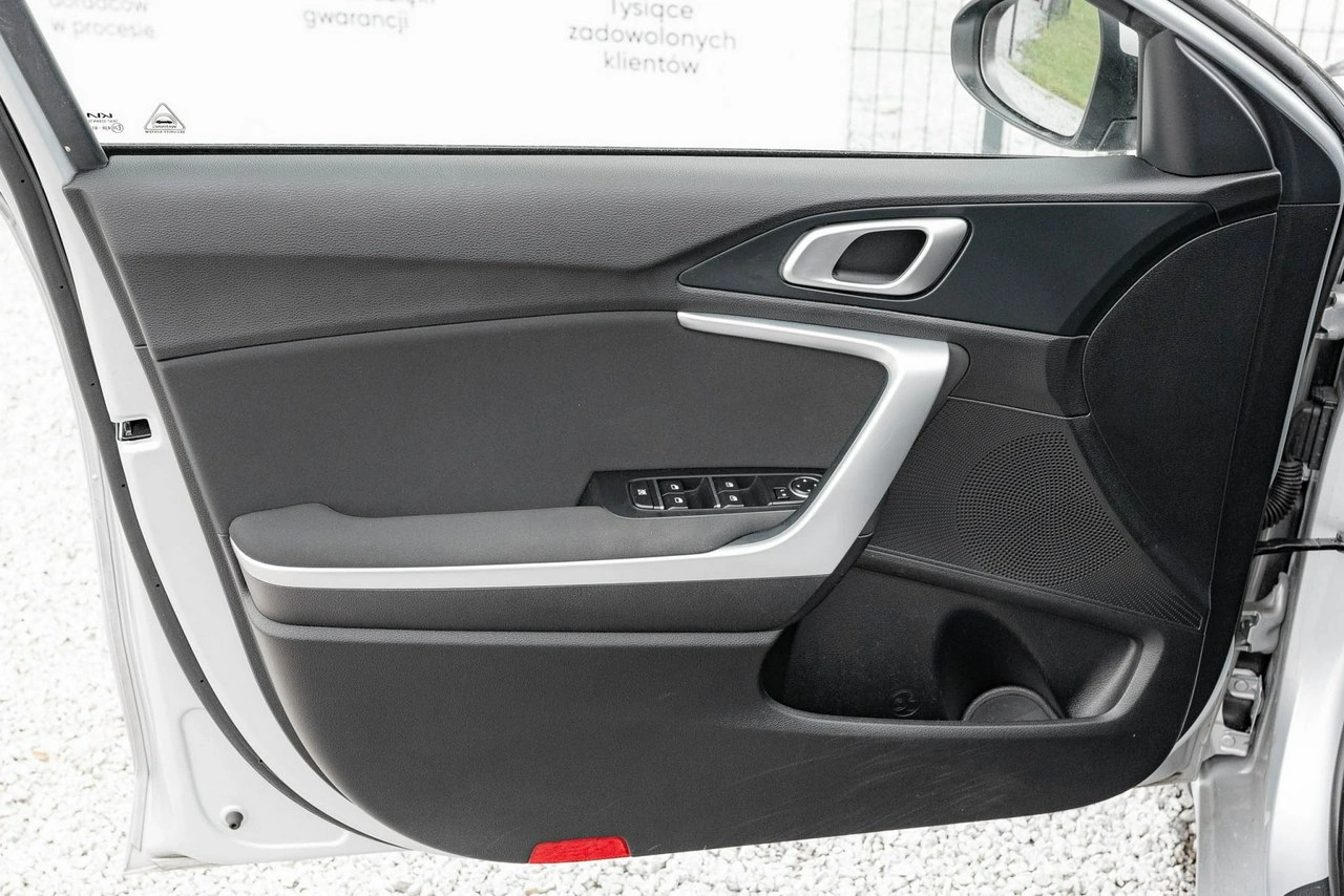Kia Ceed - Zdjęcie 6