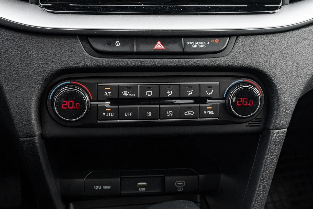 Kia Ceed - Zdjęcie 15