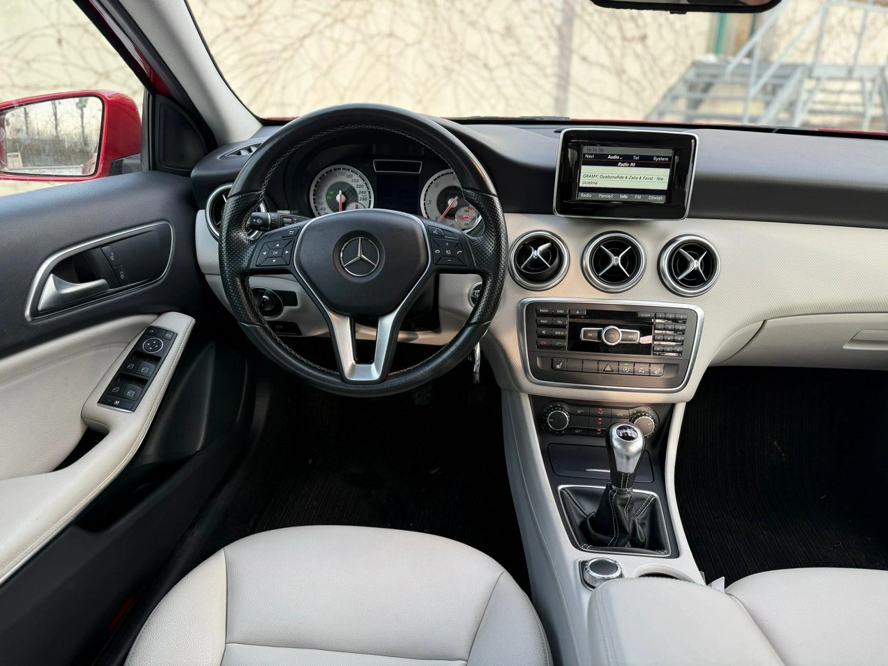 Mercedes A 200 - Zdjęcie 15