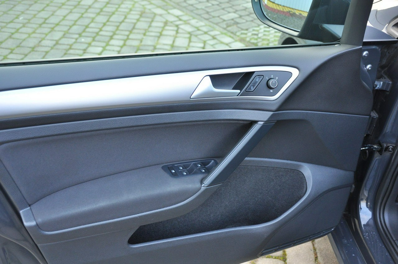 Volkswagen Golf - Zdjęcie 9