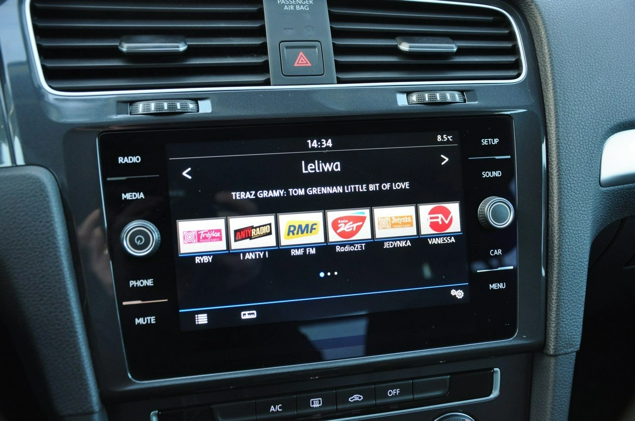 Volkswagen Golf - Zdjęcie 13