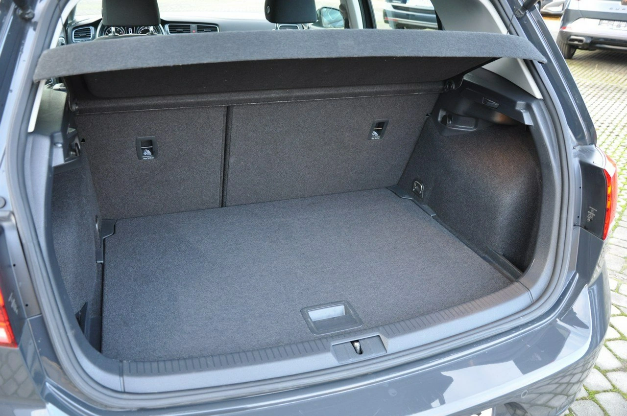Volkswagen Golf - Zdjęcie 18