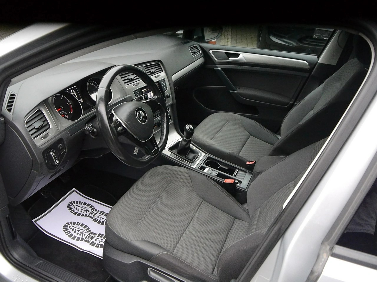 Volkswagen Golf - Zdjęcie 23