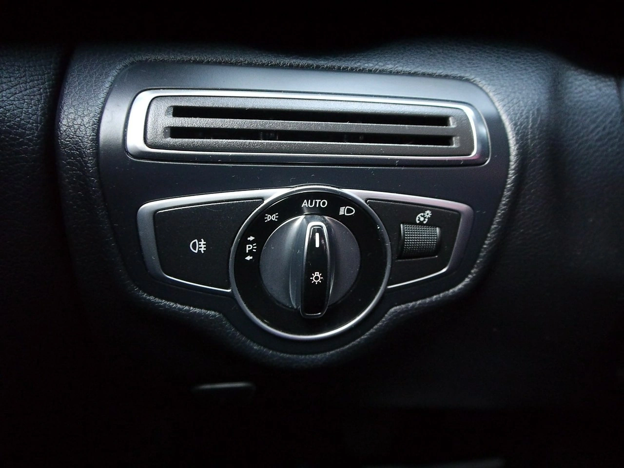 Mercedes C 180 - Zdjęcie 37