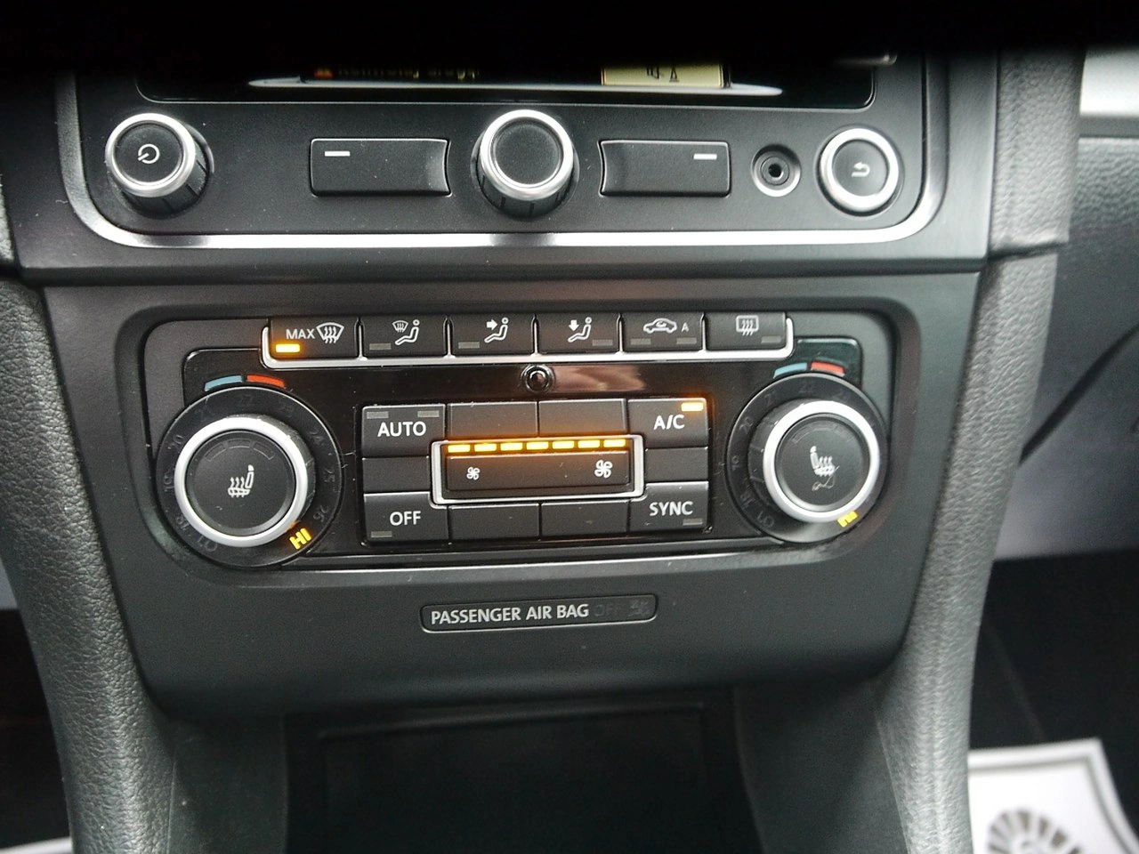 Volkswagen Golf - Zdjęcie 19