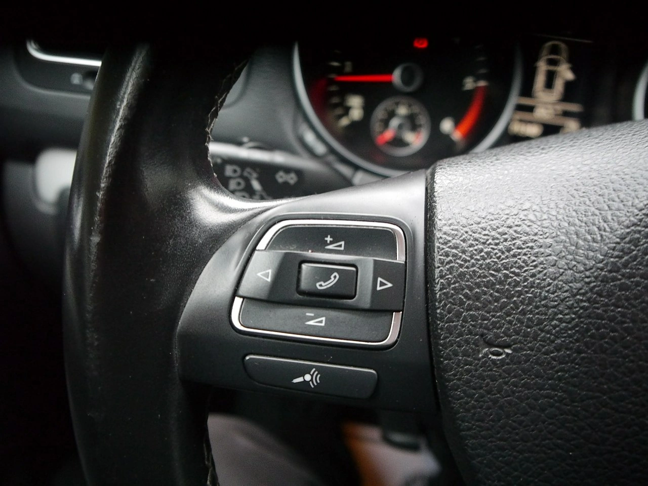 Volkswagen Golf - Zdjęcie 26