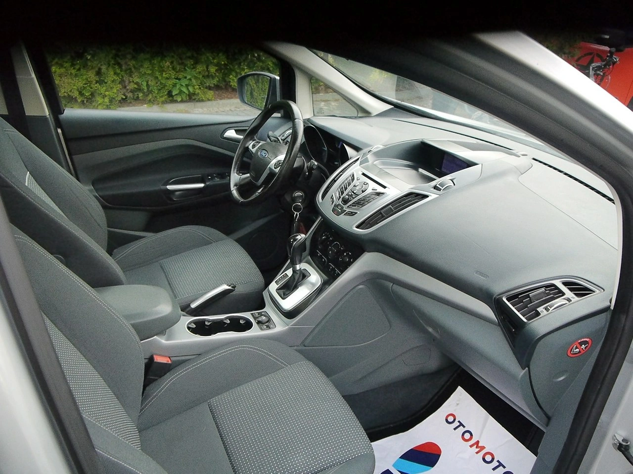 Ford C-MAX - Zdjęcie 23