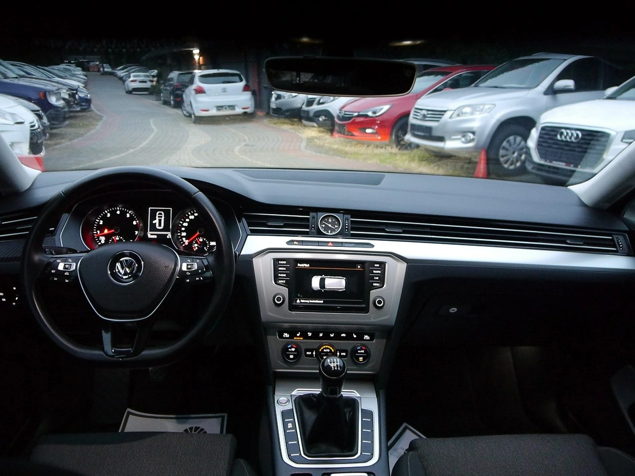 Volkswagen Passat - Zdjęcie 17