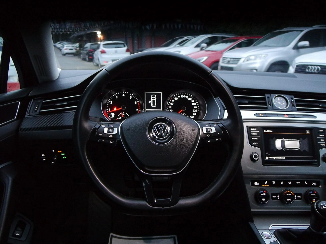 Volkswagen Passat - Zdjęcie 15