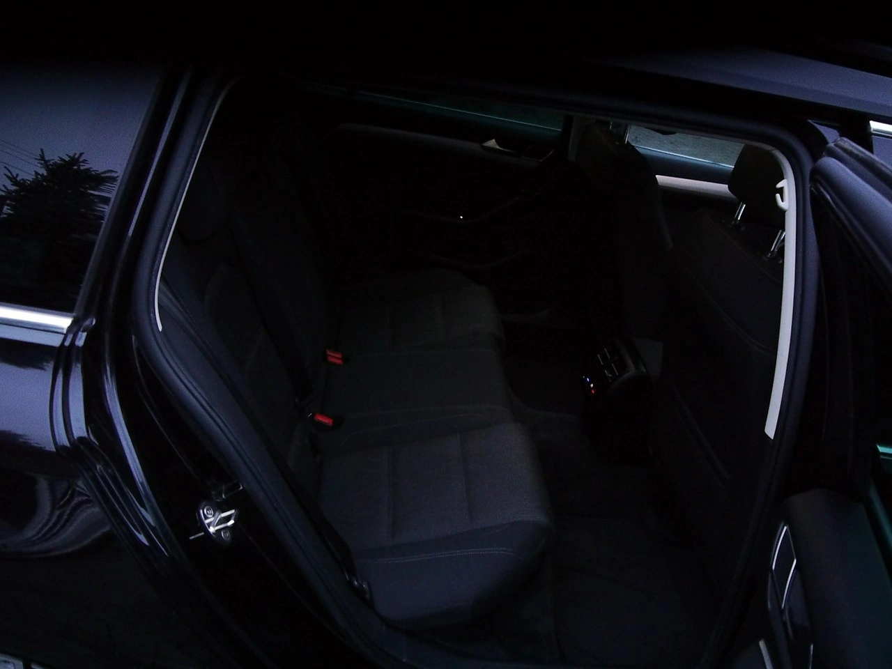 Volkswagen Passat - Zdjęcie 31