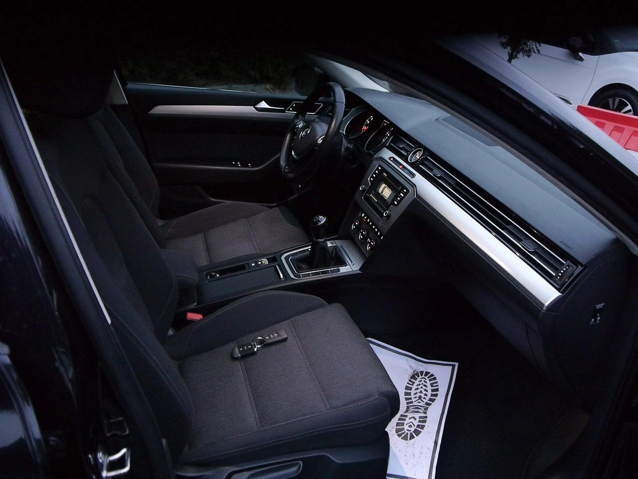 Volkswagen Passat - Zdjęcie 27