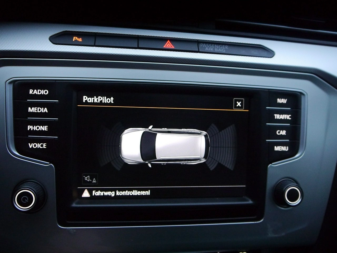 Volkswagen Passat - Zdjęcie 20