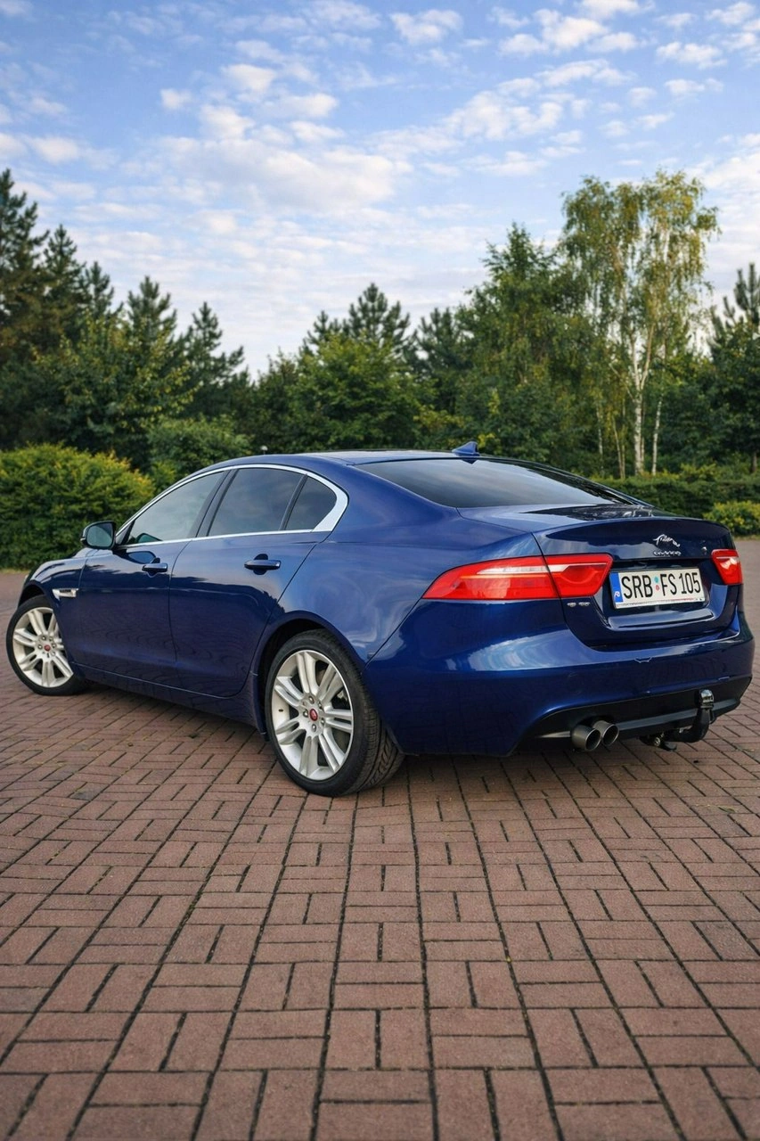 Jaguar XE - Zdjęcie 6