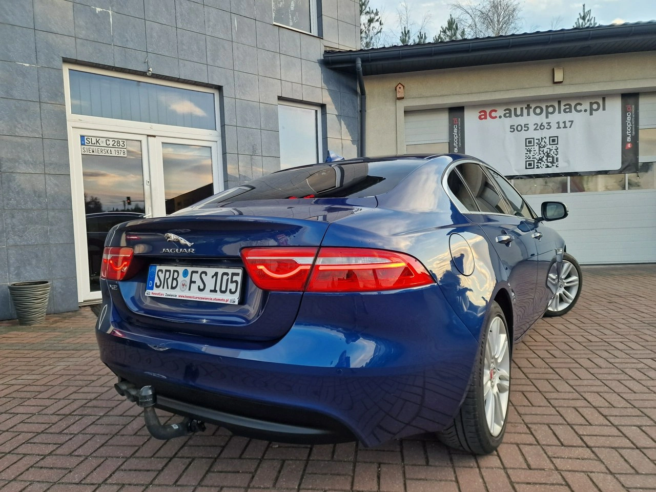 Jaguar XE - Zdjęcie 14