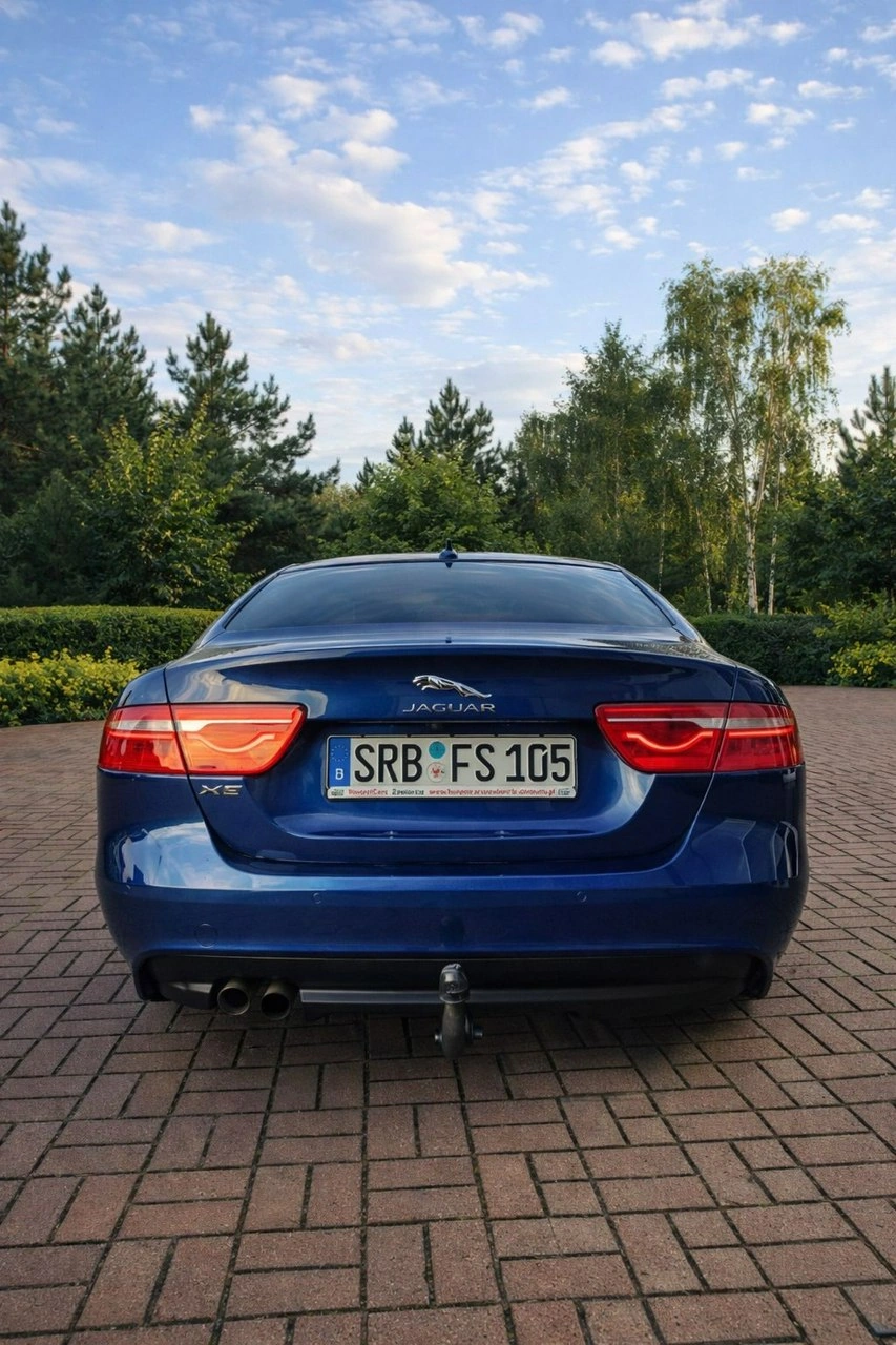 Jaguar XE - Zdjęcie 8