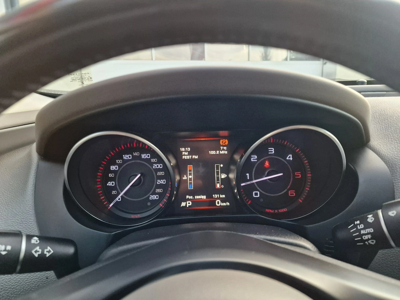 Jaguar XE - Zdjęcie 29