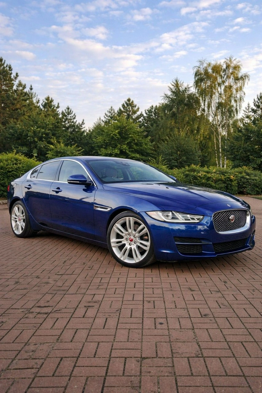 Jaguar XE - Zdjęcie 3