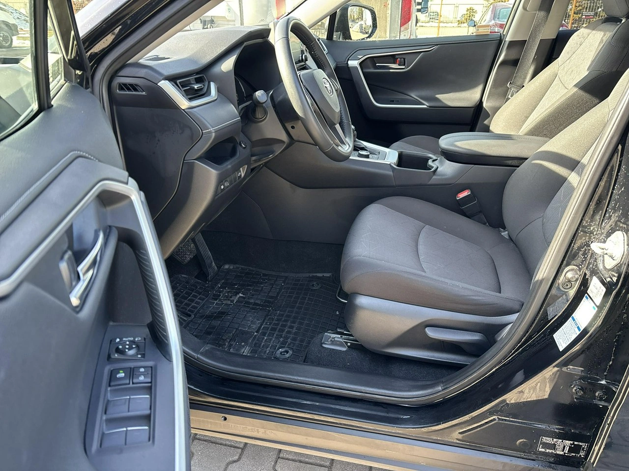 Toyota RAV-4 - Zdjęcie 10