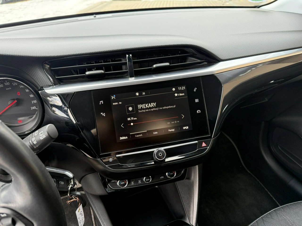 Opel Corsa - Zdjęcie 18