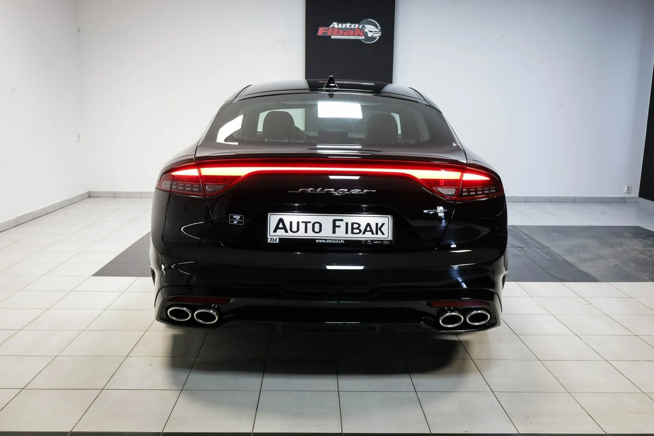 Kia Stinger - Zdjęcie 9