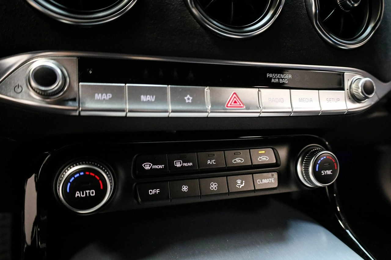 Kia Stinger - Zdjęcie 24