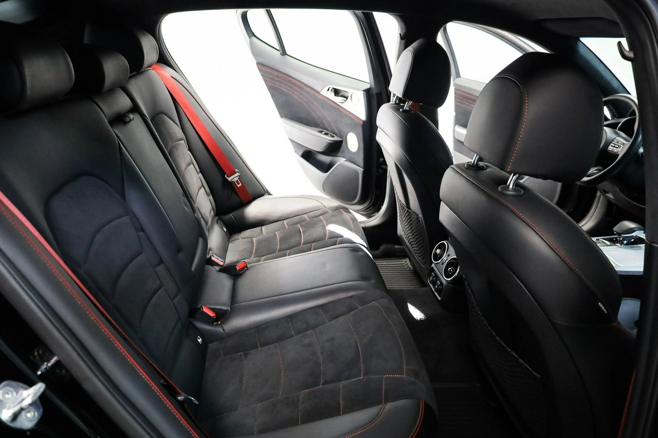 Kia Stinger - Zdjęcie 29
