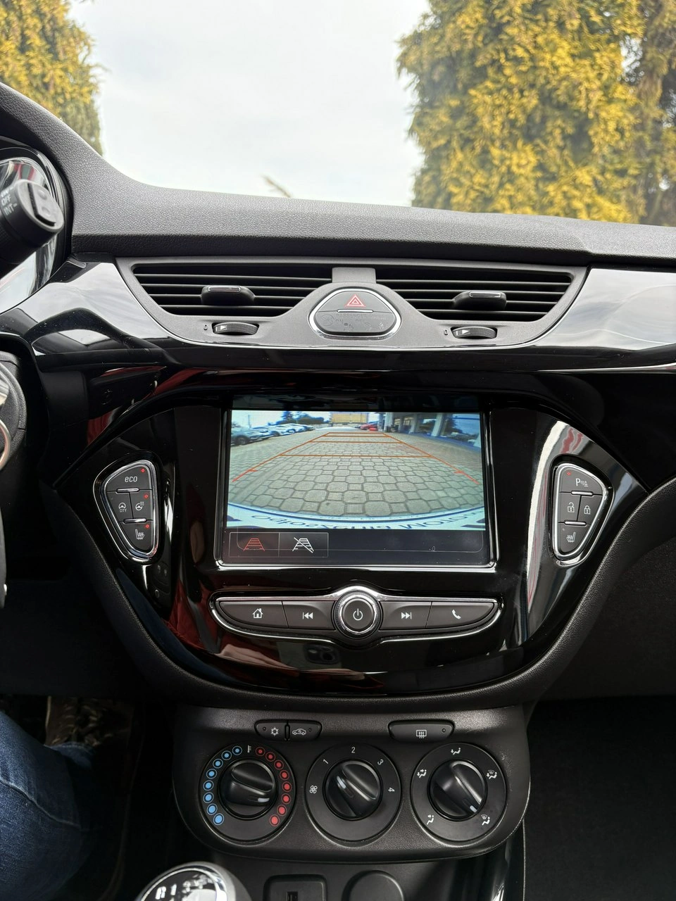 Opel Corsa - Zdjęcie 24