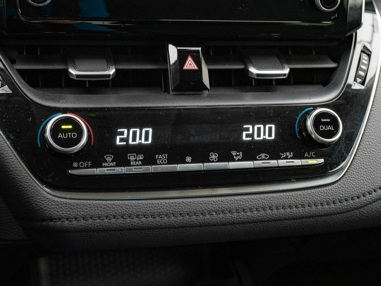 Toyota Corolla - Zdjęcie 16