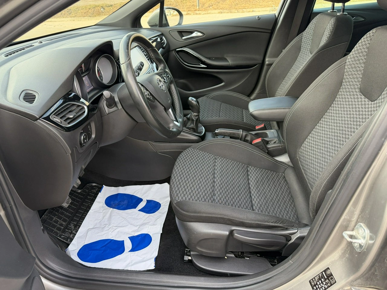 Opel Astra - Zdjęcie 16