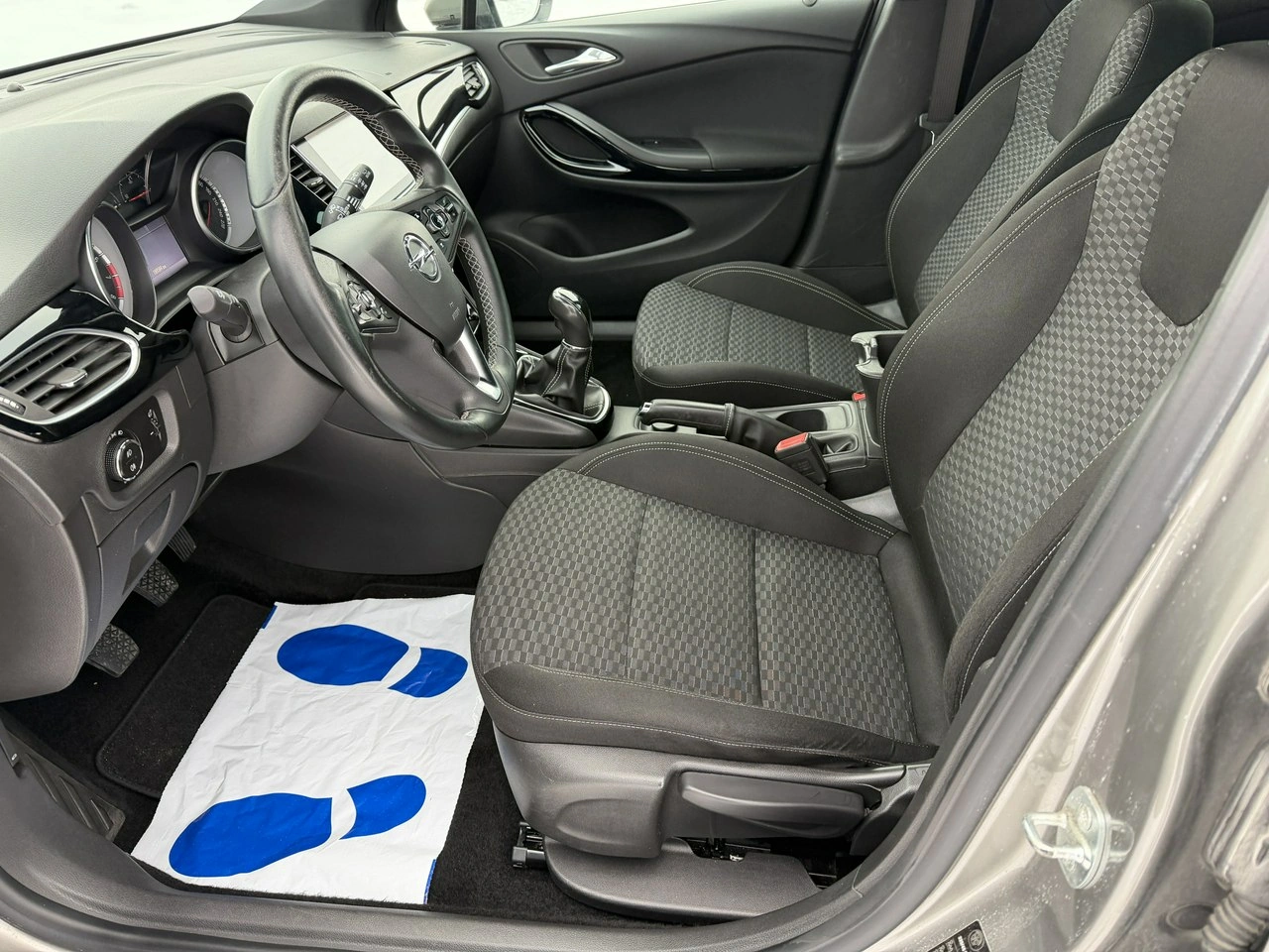 Opel Astra - Zdjęcie 17