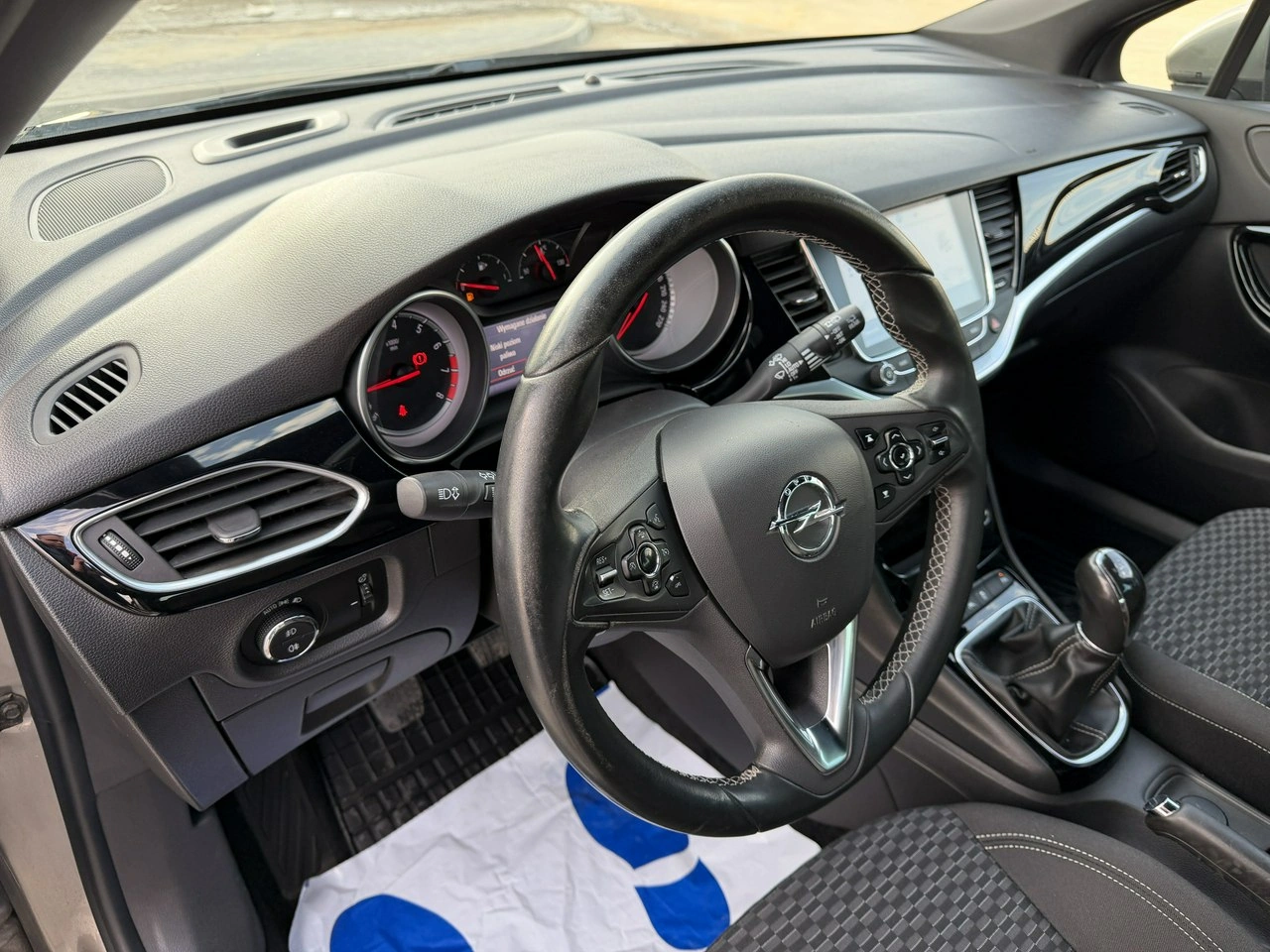 Opel Astra - Zdjęcie 18