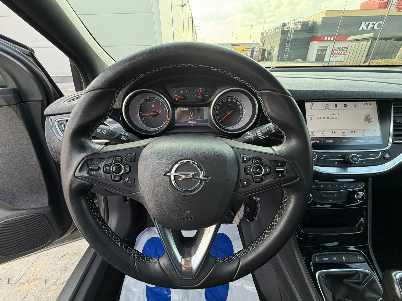 Opel Astra - Zdjęcie 20