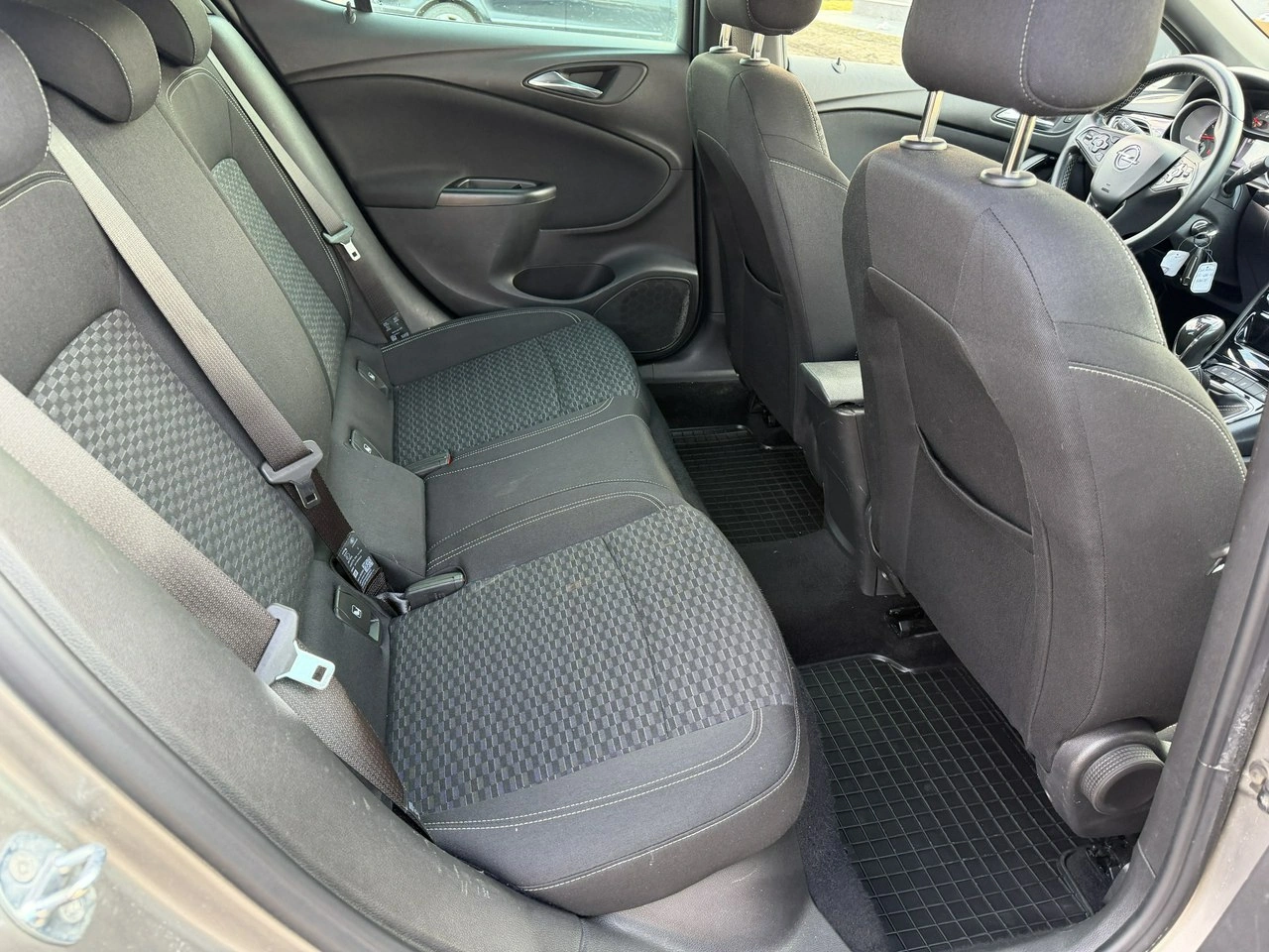 Opel Astra - Zdjęcie 31