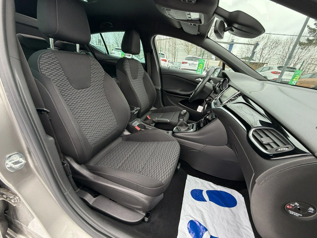 Opel Astra - Zdjęcie 34