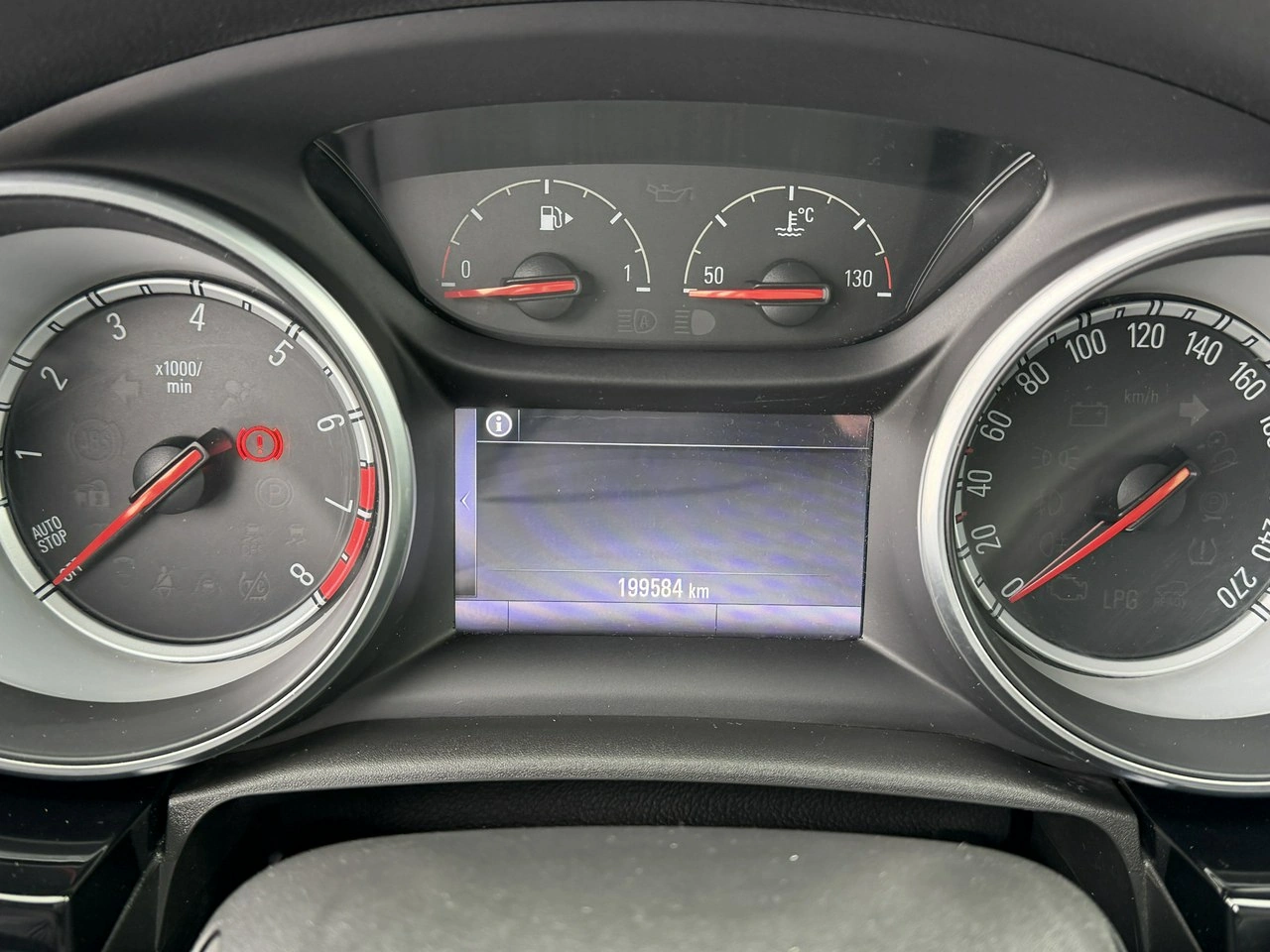 Opel Astra - Zdjęcie 28