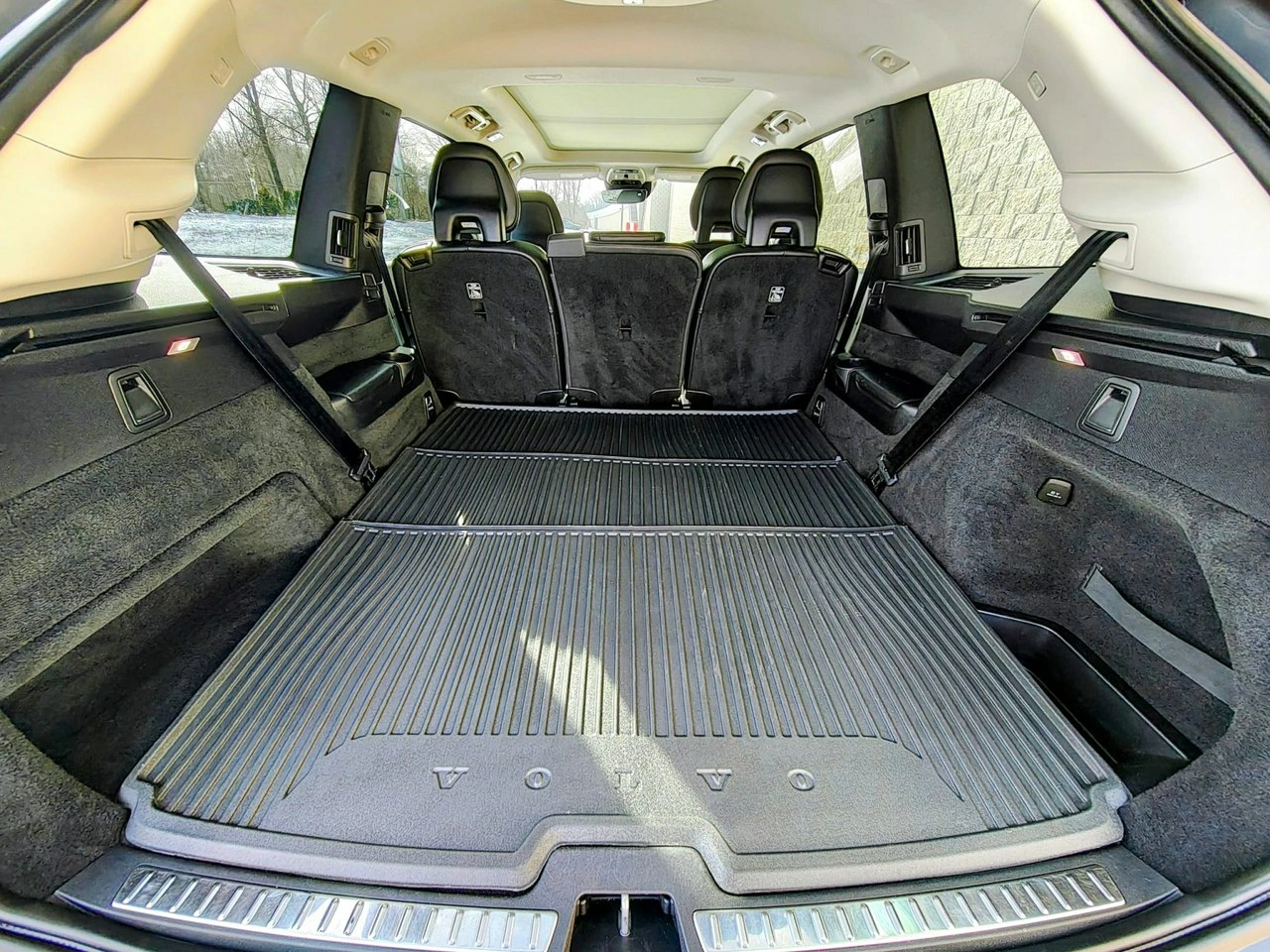 Volvo XC 90 - Zdjęcie 16