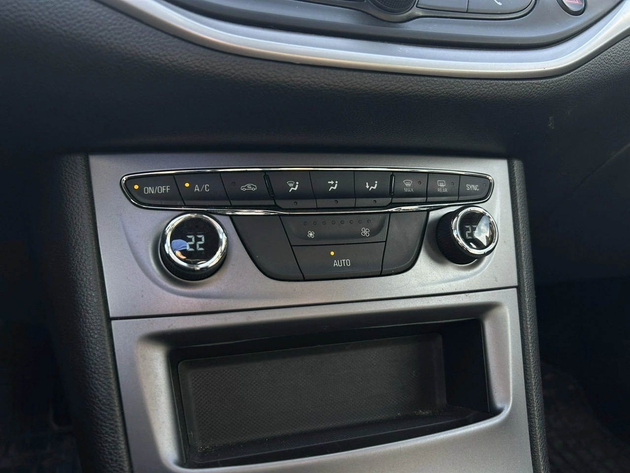 Opel Astra - Zdjęcie 11