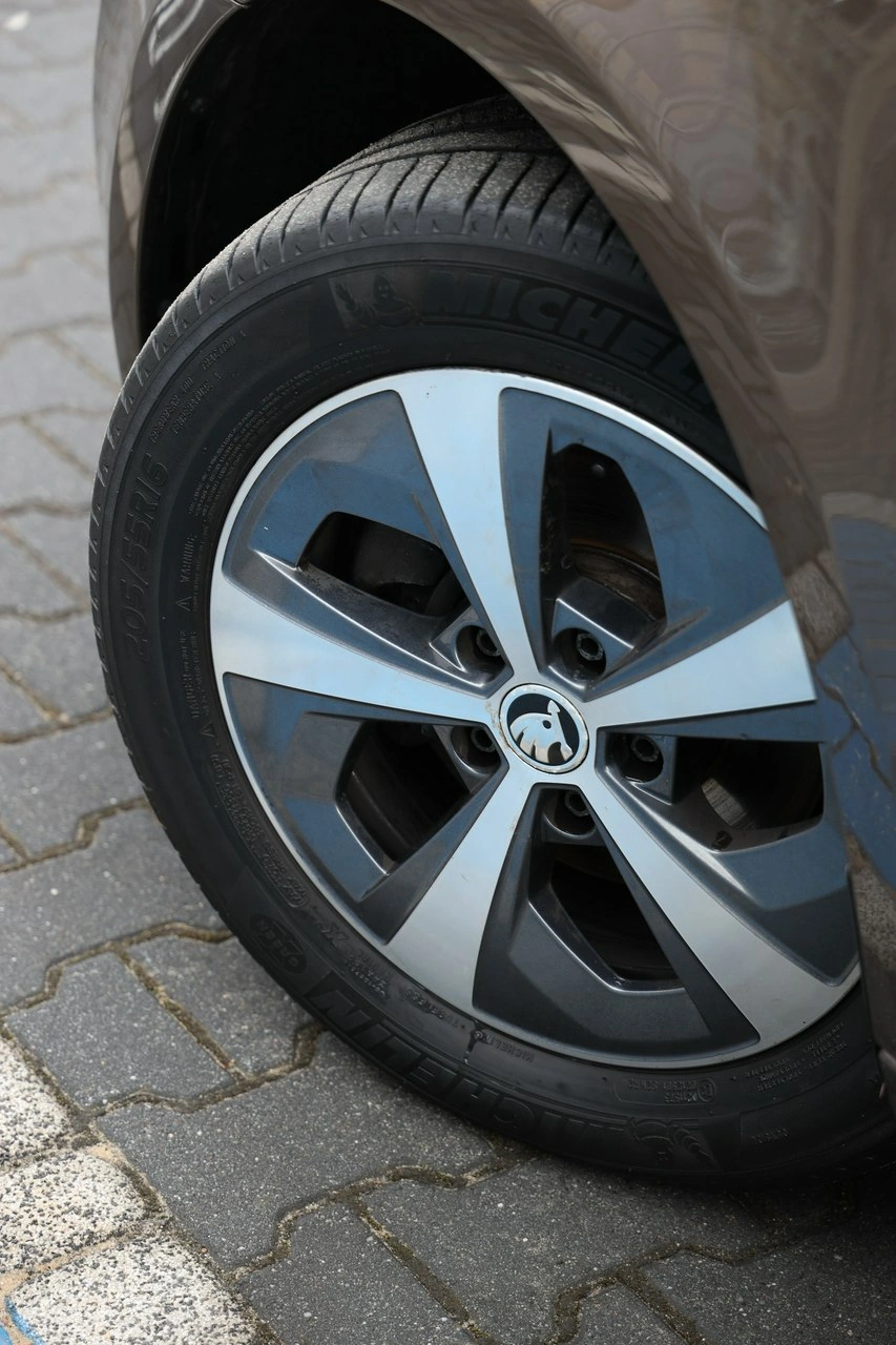 Skoda Octavia - Zdjęcie 12