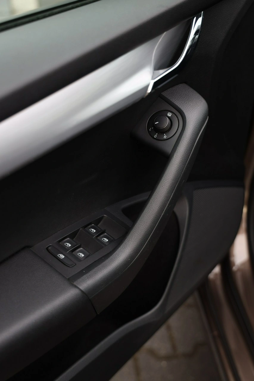 Skoda Octavia - Zdjęcie 13