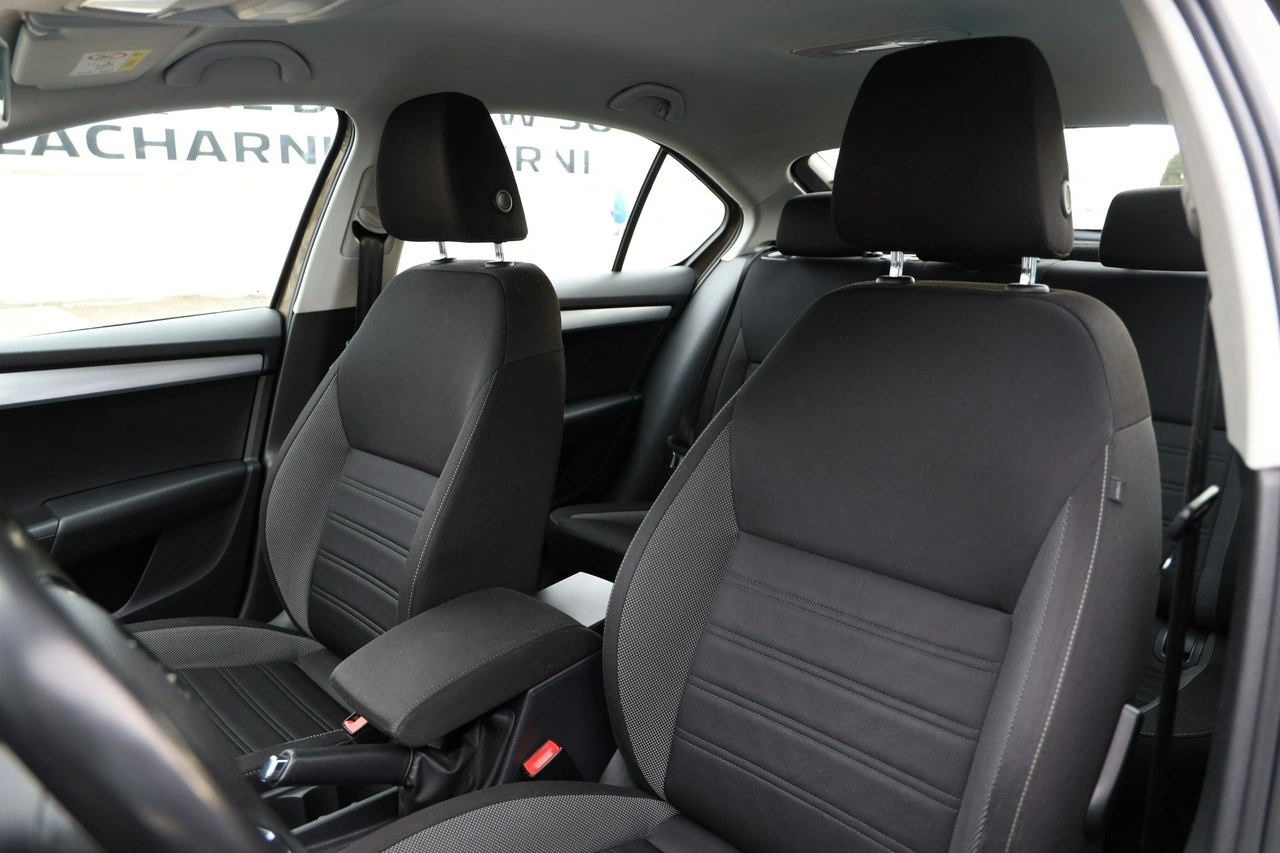 Skoda Octavia - Zdjęcie 15