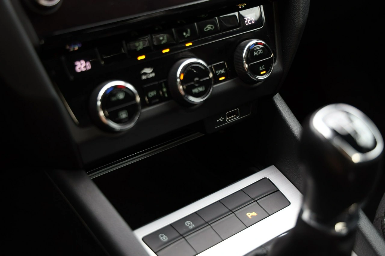 Skoda Octavia - Zdjęcie 21