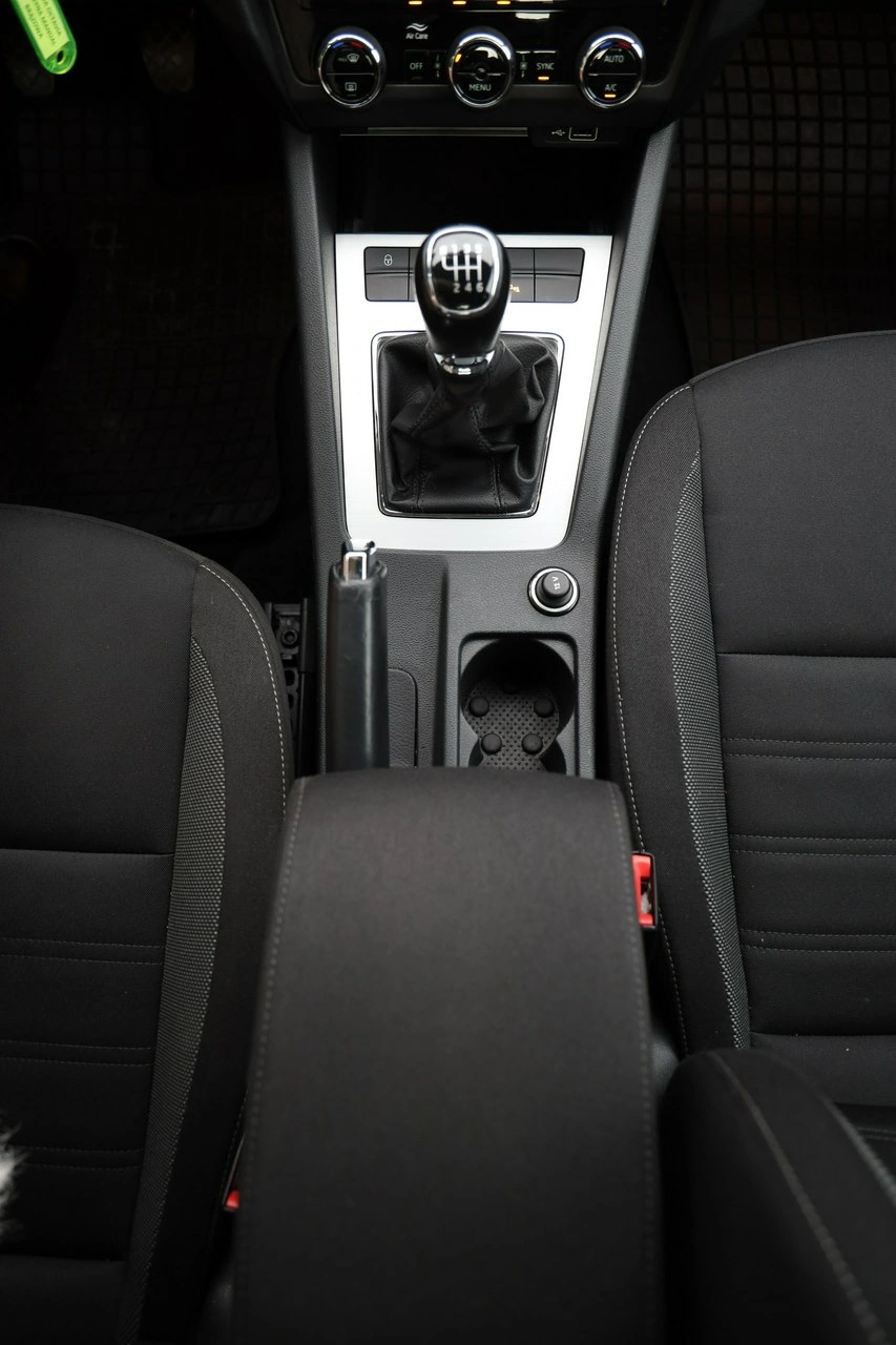Skoda Octavia - Zdjęcie 22