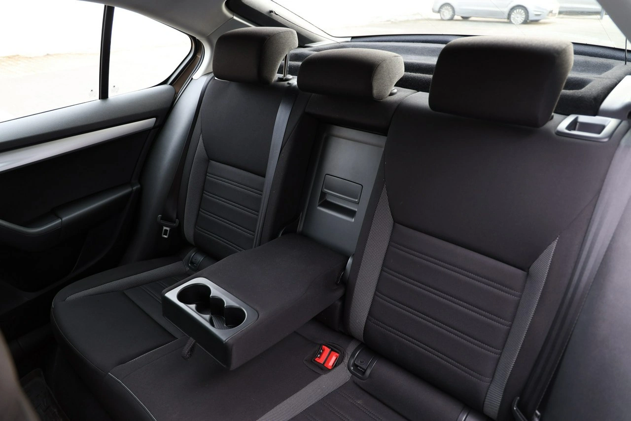 Skoda Octavia - Zdjęcie 26