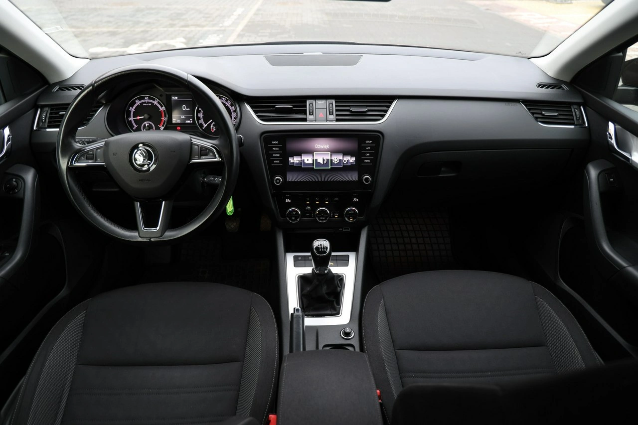 Skoda Octavia - Zdjęcie 27