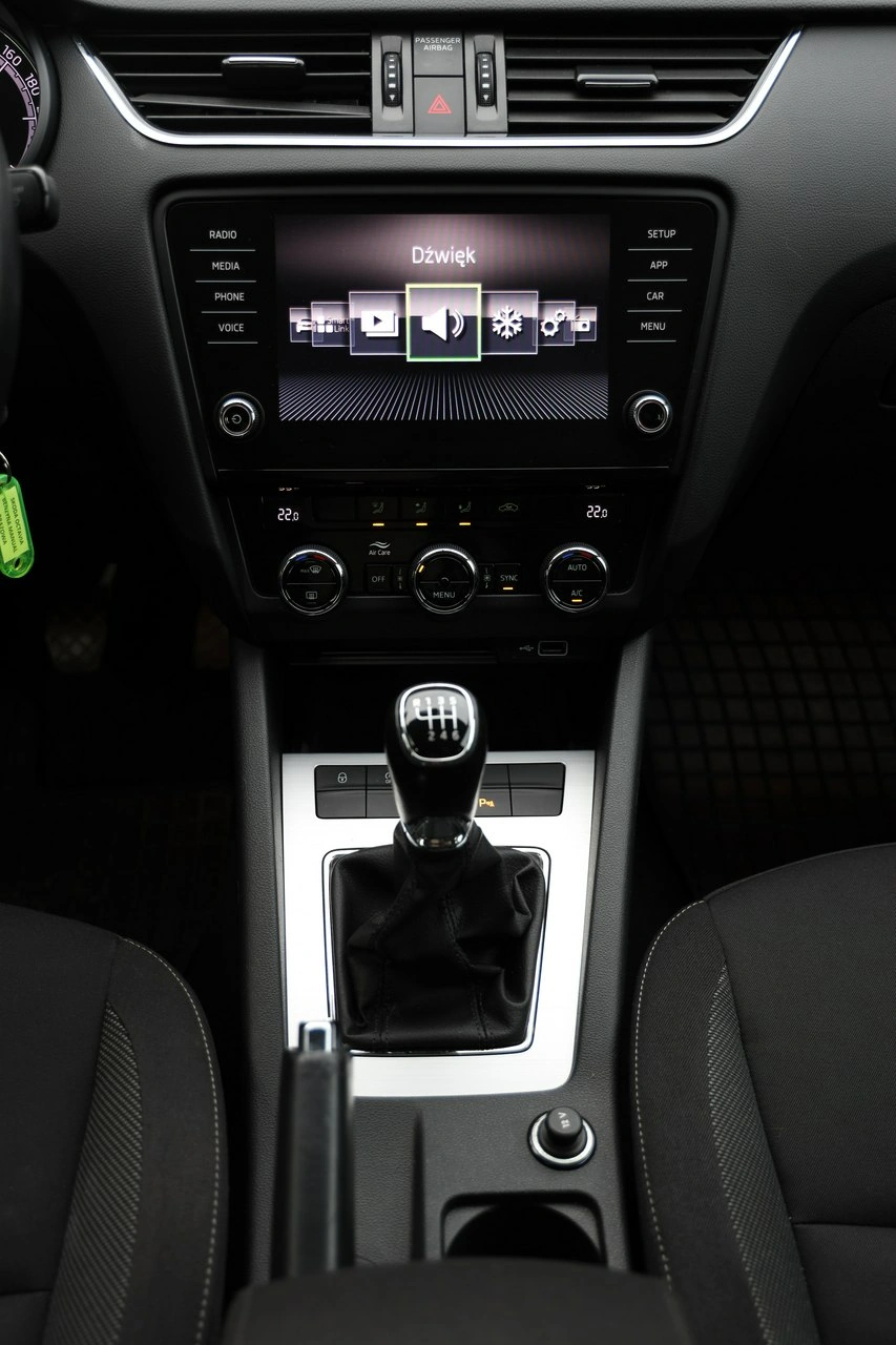 Skoda Octavia - Zdjęcie 28