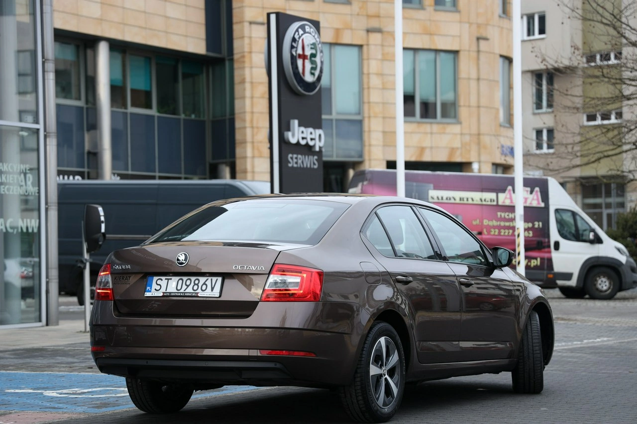 Skoda Octavia - Zdjęcie 7