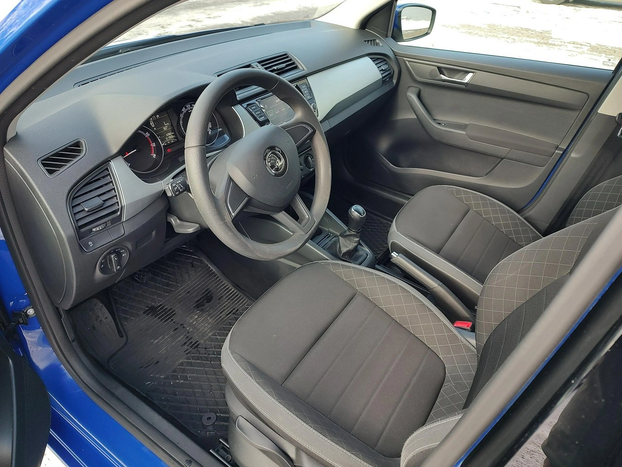 Skoda Fabia - Zdjęcie 8