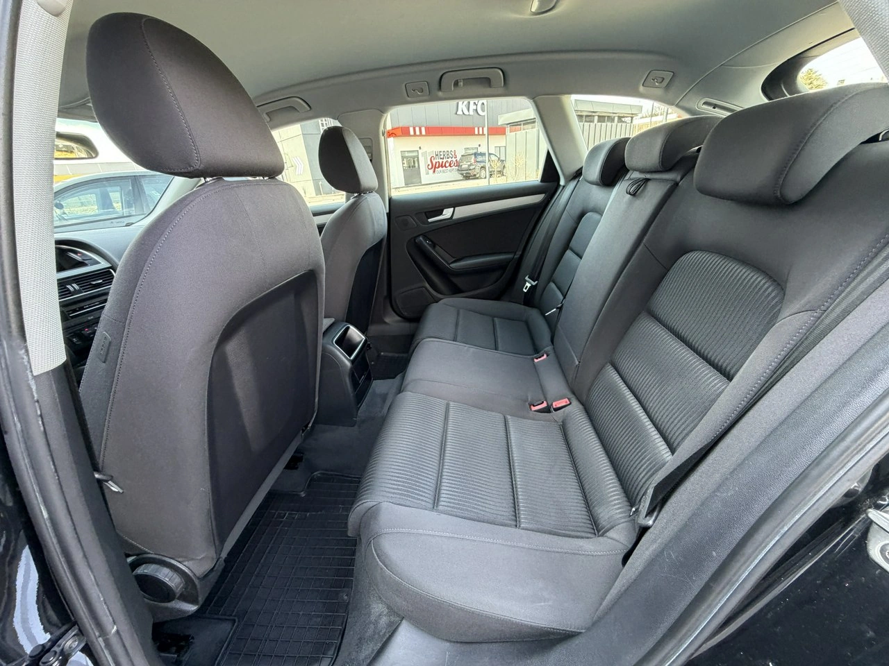 Audi A4 - Zdjęcie 29